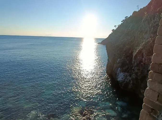 Casa Luna Rossa Λεβάντο